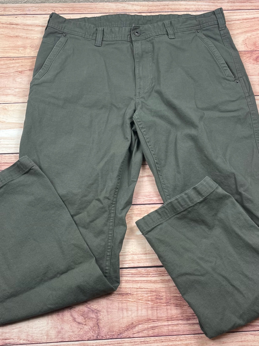 NWOT Eddie Bauer Mens Canvas Utility Pants 36x31 Green Durable Outdoor Straight